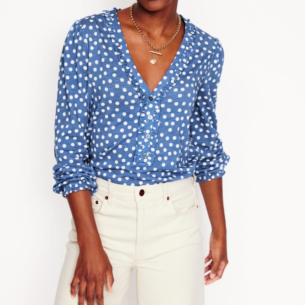 Boden Blue River Polka Dot Poppy Ruffled Henley Top Size US 6 Blouse V-Neck‎